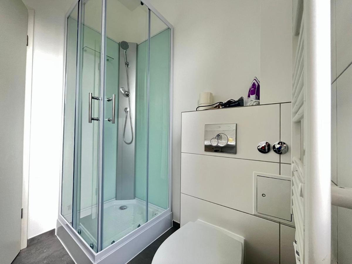 Studio-Apartments Fuer Monteure & Businessgaeste Zentral In Ноймюнстер Экстерьер фото
