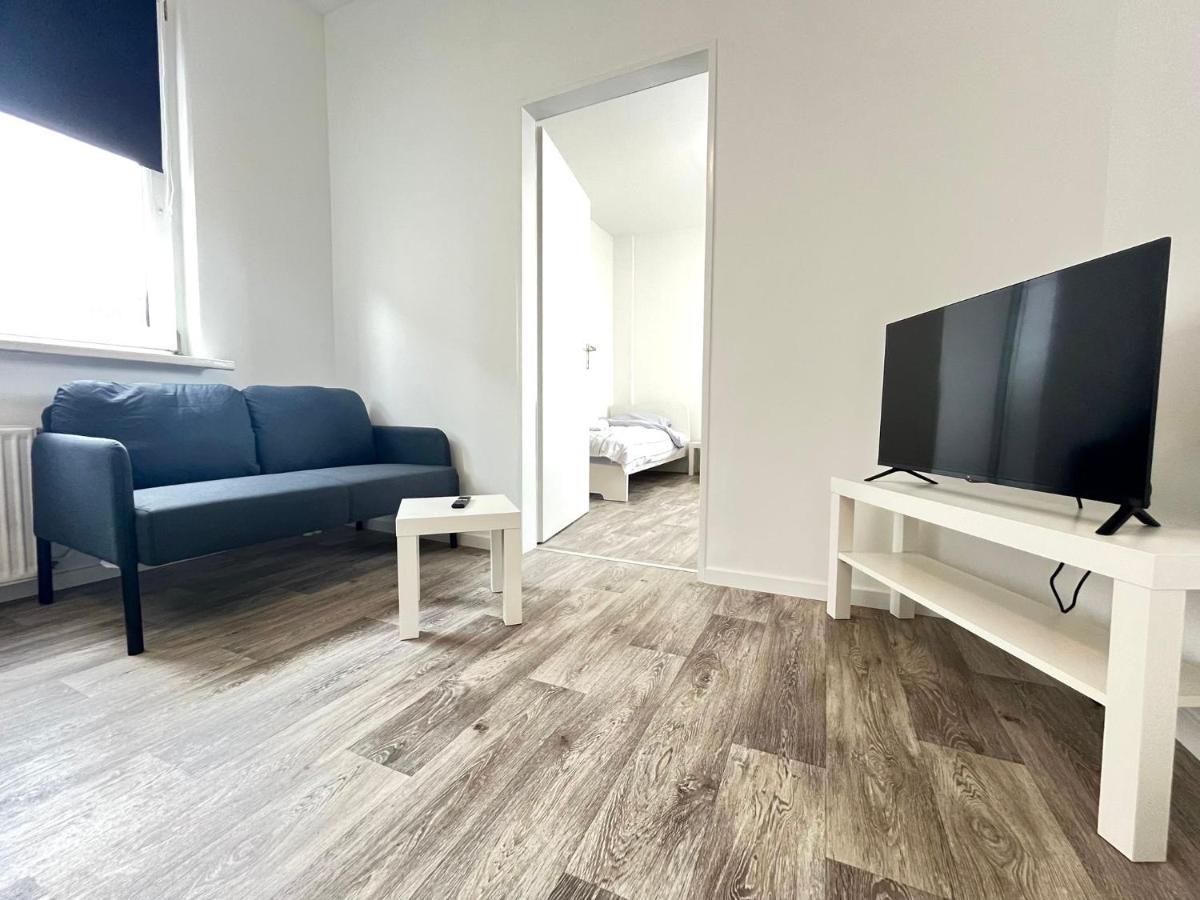 Studio-Apartments Fuer Monteure & Businessgaeste Zentral In Ноймюнстер Экстерьер фото