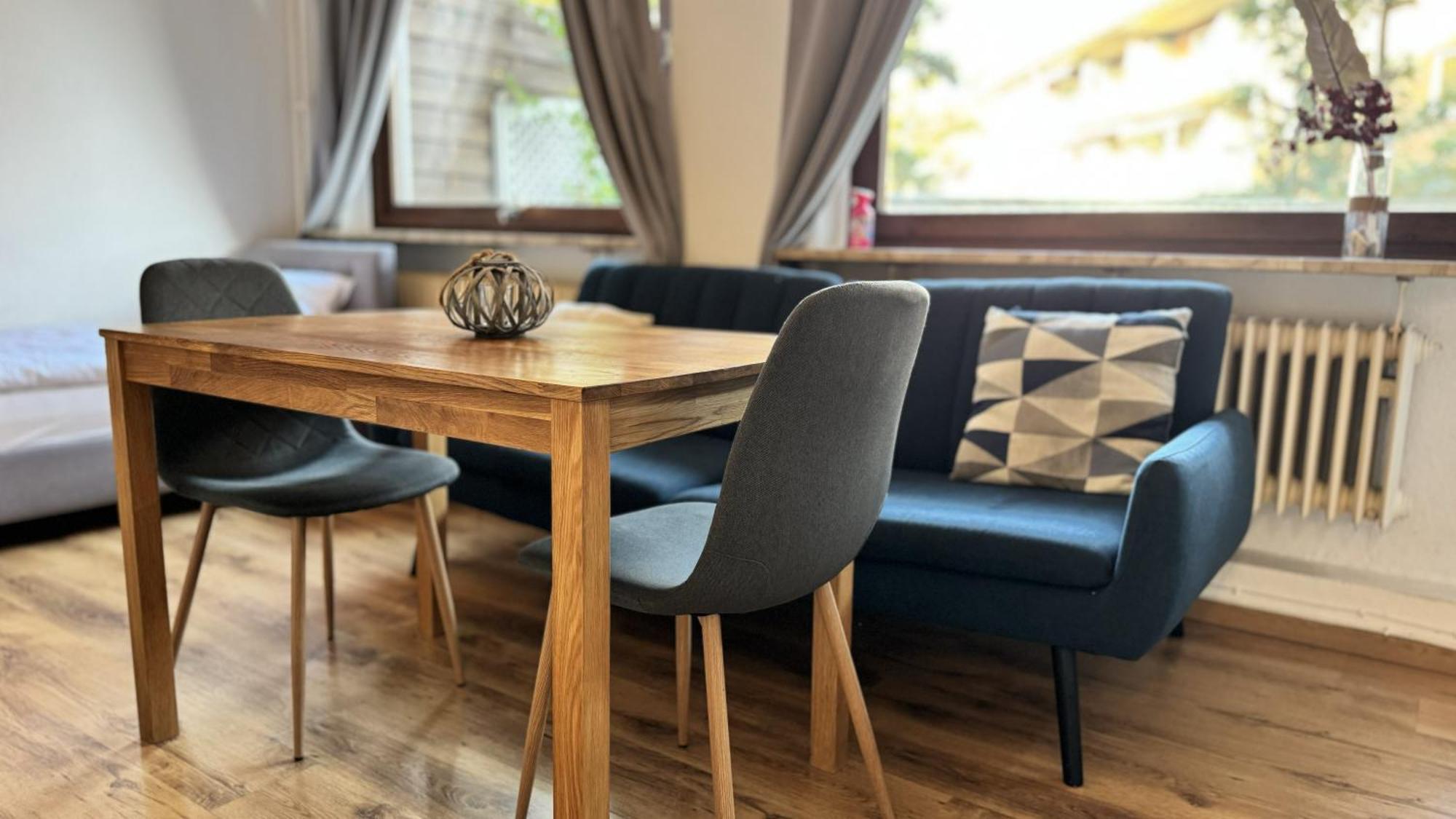 Studio-Apartments Fuer Monteure & Businessgaeste Zentral In Ноймюнстер Экстерьер фото