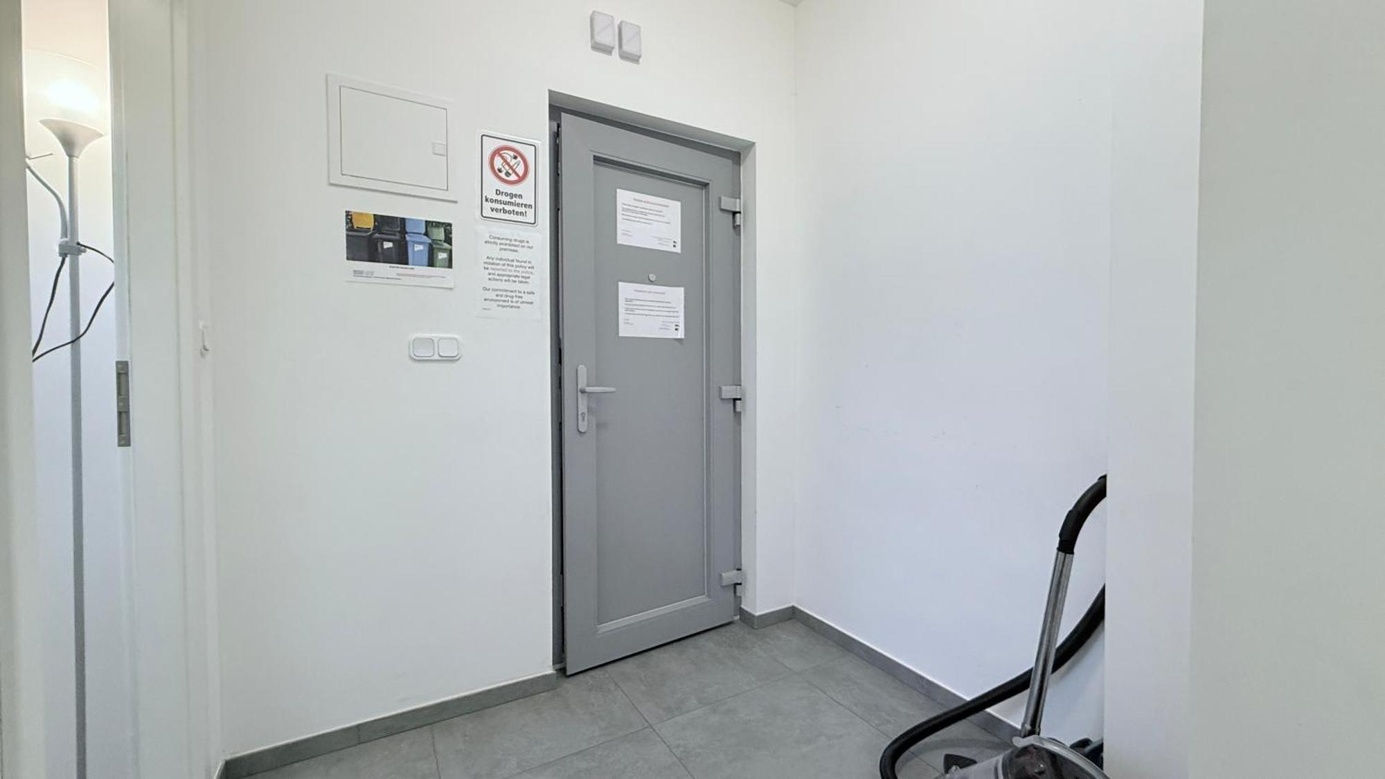 Studio-Apartments Fuer Monteure & Businessgaeste Zentral In Ноймюнстер Экстерьер фото