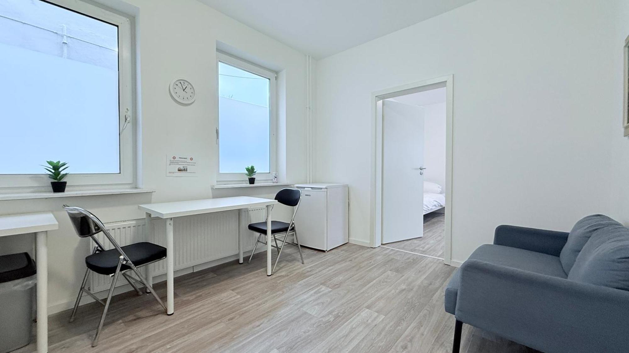 Studio-Apartments Fuer Monteure & Businessgaeste Zentral In Ноймюнстер Экстерьер фото